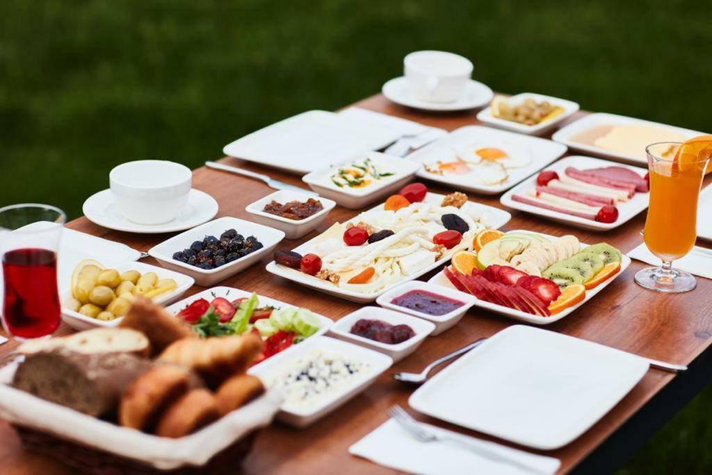 Ruwais Hotel Çeşme Dış mekan fotoğraf