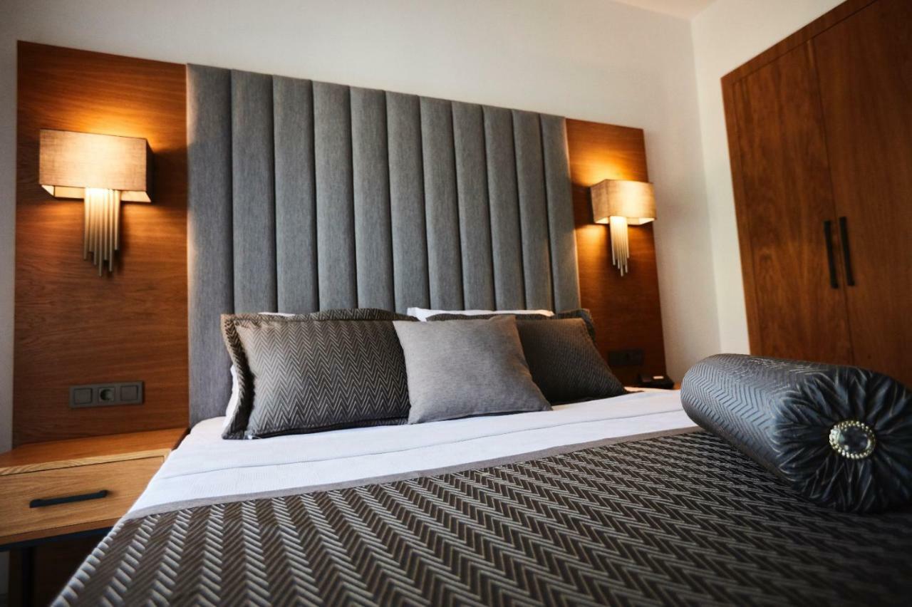 Ruwais Hotel Çeşme Dış mekan fotoğraf
